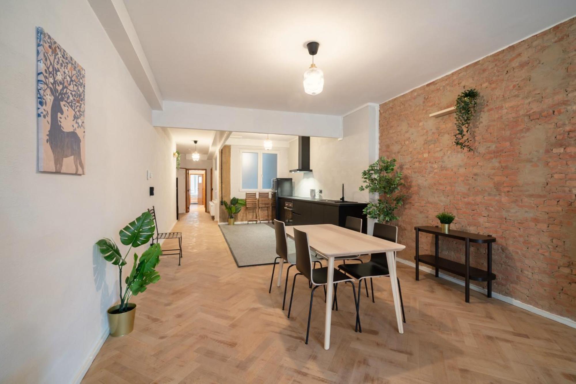 Two-Bedroom Apartments In The Heart Of אנטוורפן מראה חיצוני תמונה