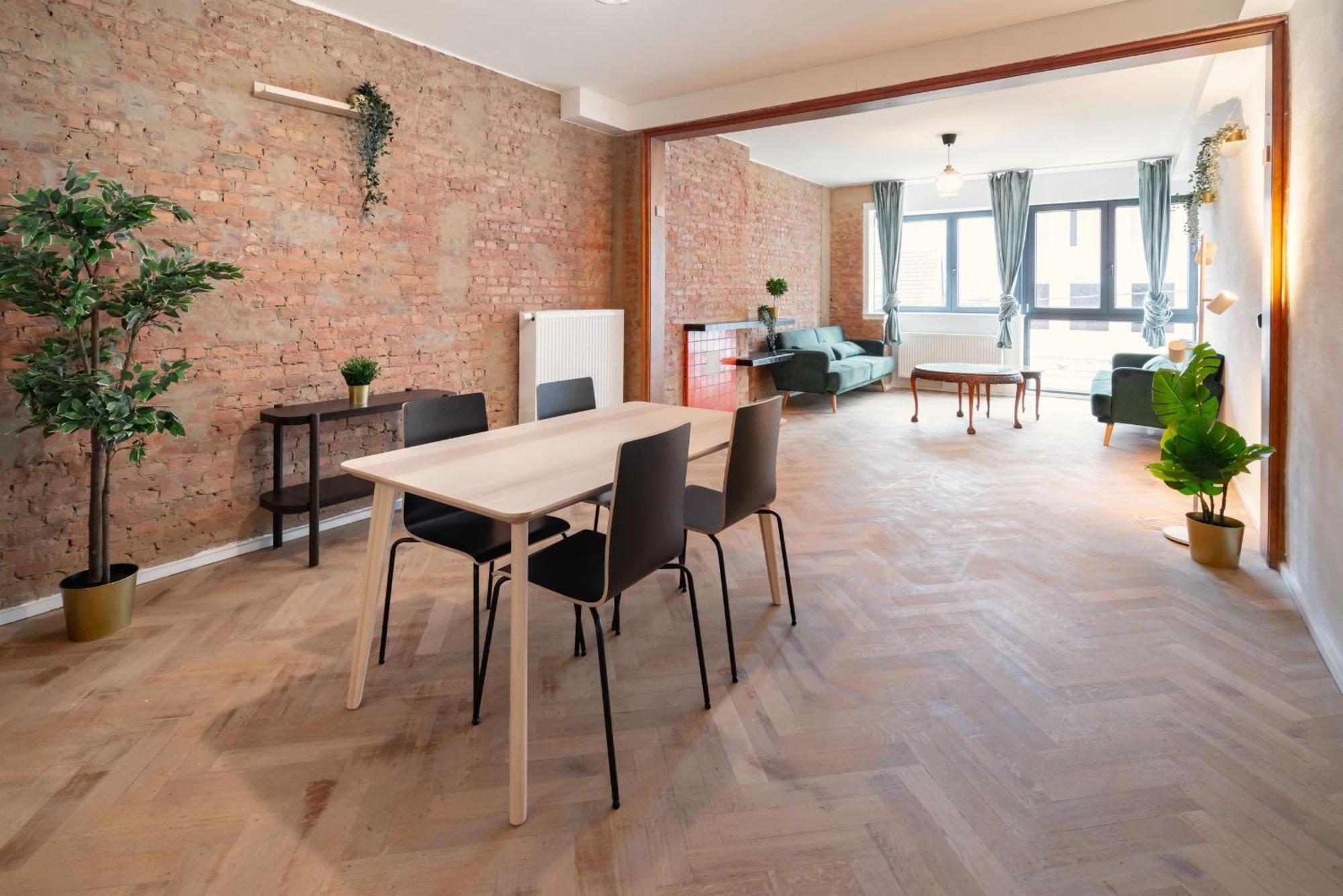Two-Bedroom Apartments In The Heart Of אנטוורפן מראה חיצוני תמונה