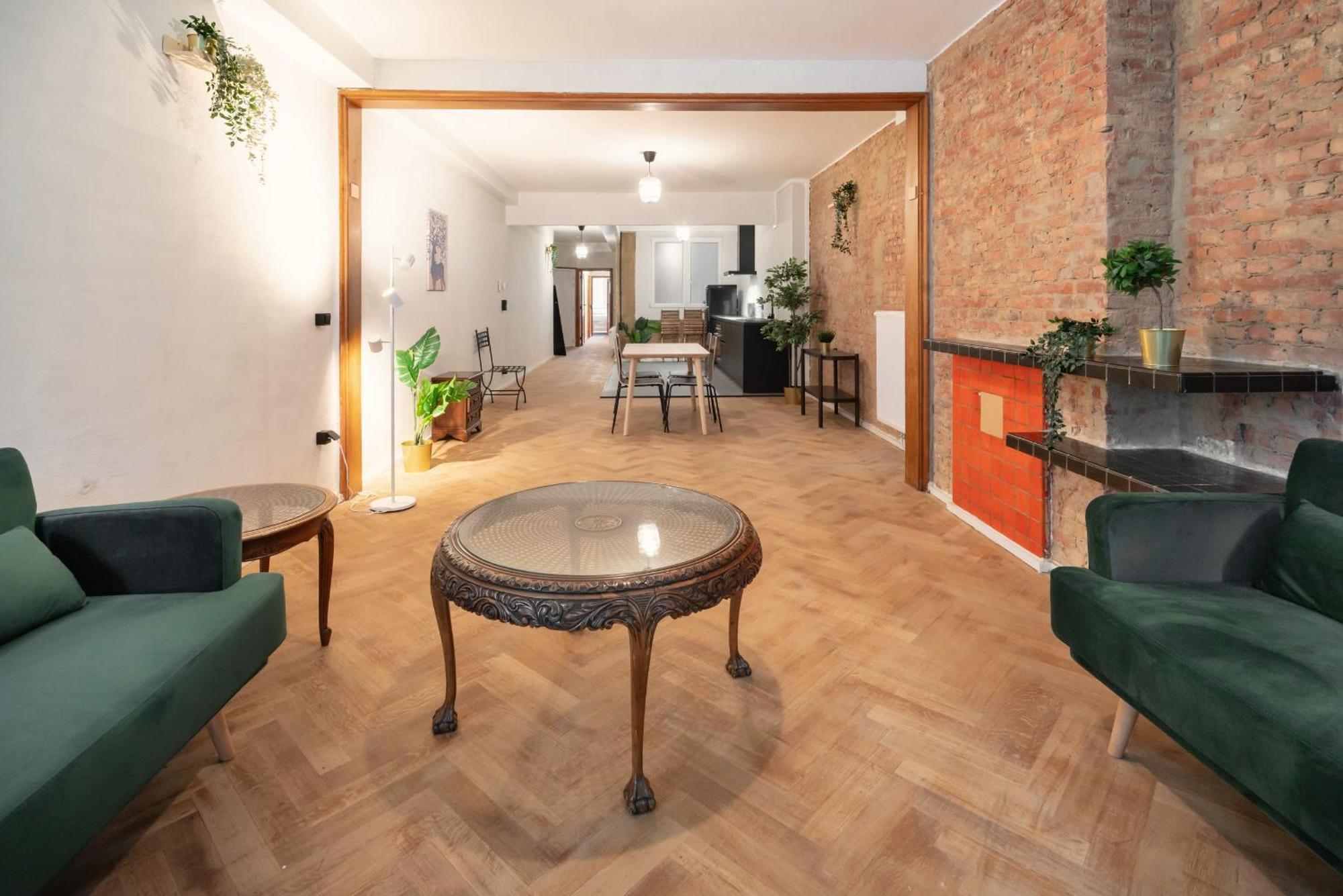Two-Bedroom Apartments In The Heart Of אנטוורפן מראה חיצוני תמונה
