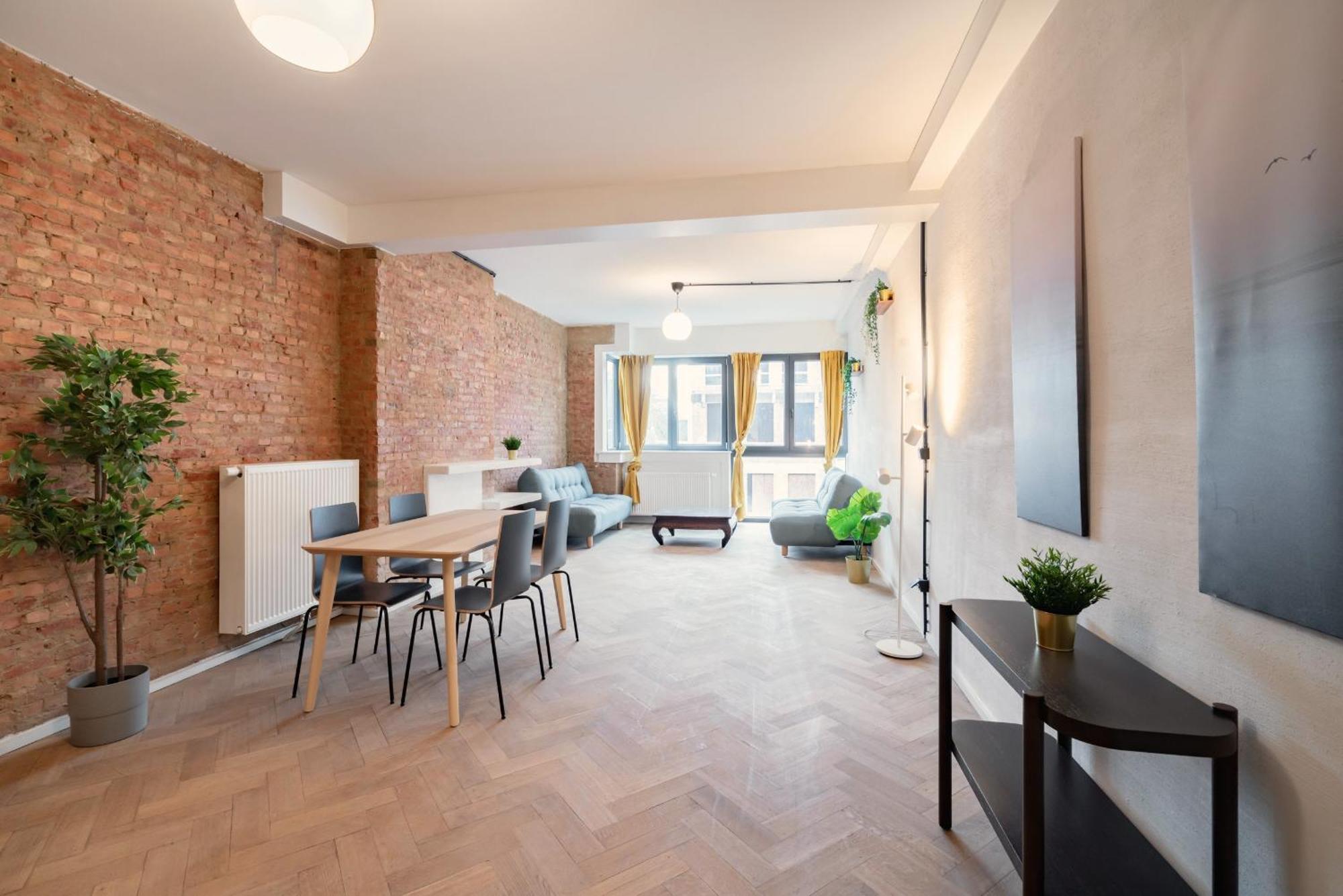 Two-Bedroom Apartments In The Heart Of אנטוורפן מראה חיצוני תמונה